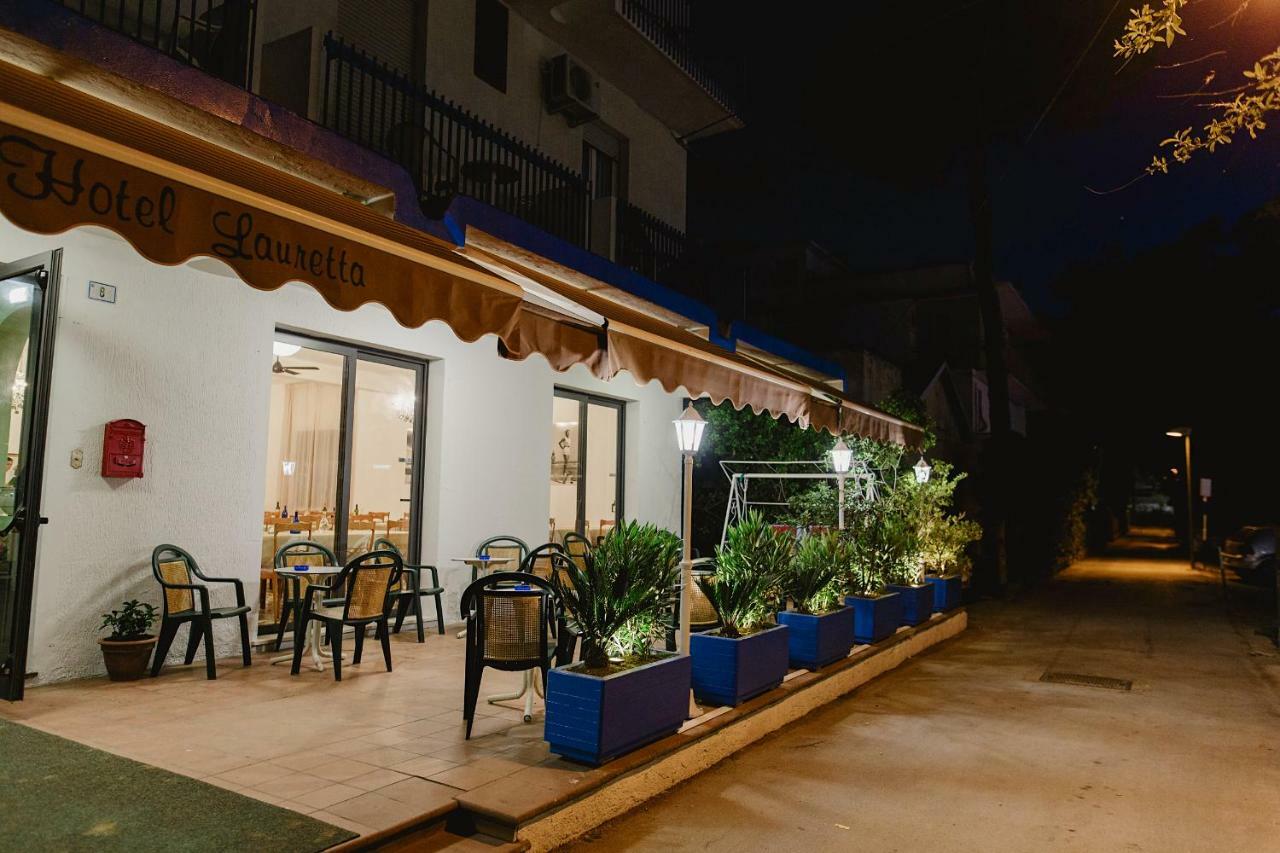 Hotel Lauretta Беллария-Иджеа-Марина Экстерьер фото